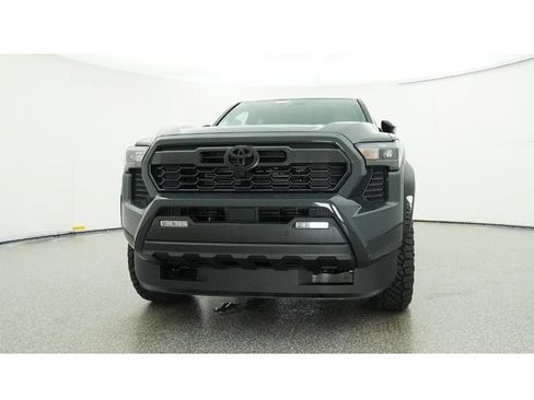 New 2026 Toyota Tacoma TRD Off-Road AWD/4WD image 31