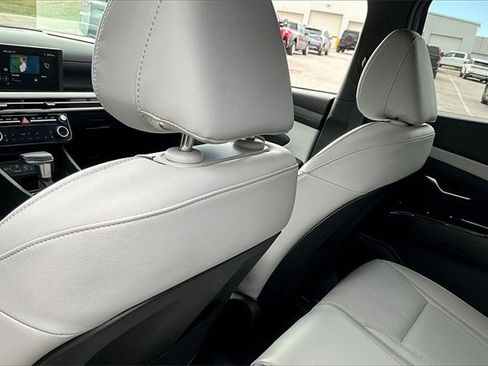 Used 2025 Hyundai Santa Cruz Limited image 37