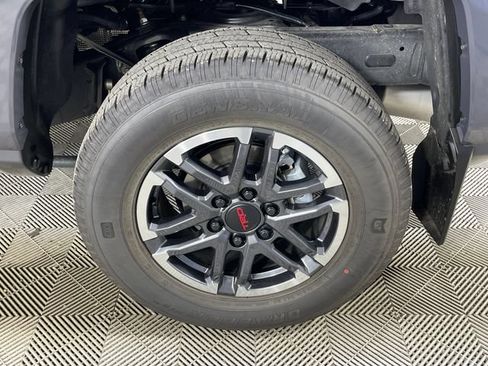 Used 2024 Toyota Tacoma TRD Sport AWD/4WD image 19