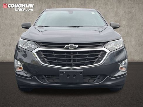 Used 2018 Chevrolet Equinox LS FWD image 2