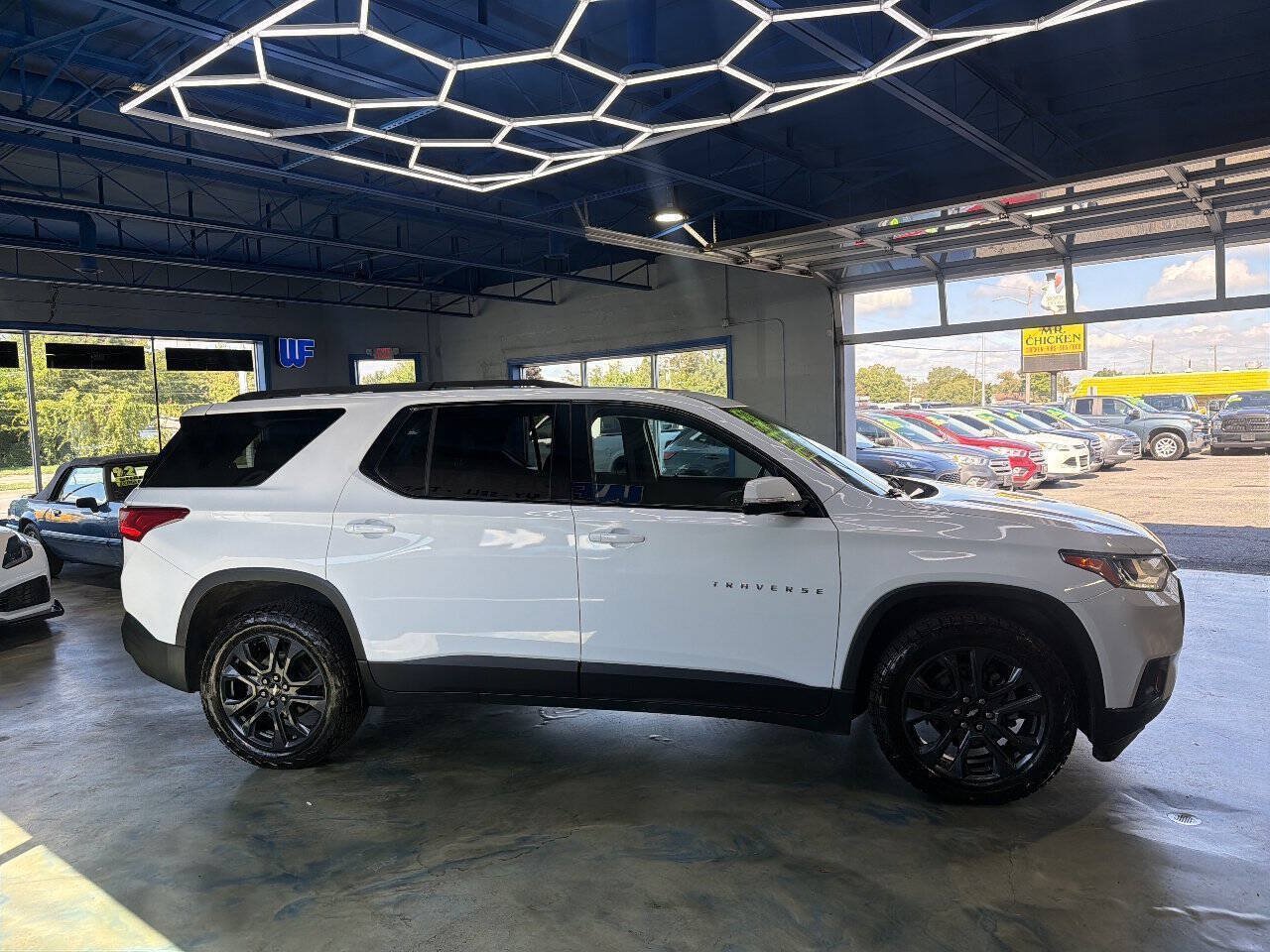 Used 2020 Chevrolet Traverse RS AWD/4WD image 9