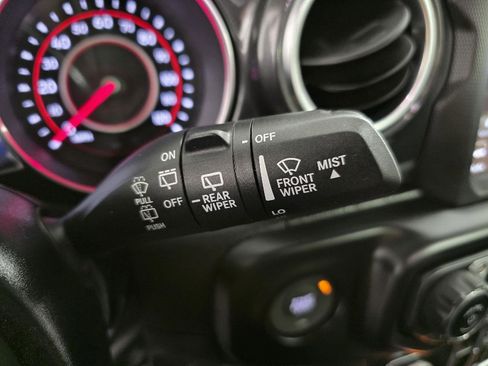 Used 2022 Jeep Wrangler Unlimited Rubicon w/ Trailer Tow Package image 29