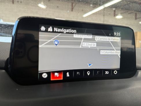 Used 2018 MAZDA CX-5 Touring w/ Preferred Equipment Package FWD image 17