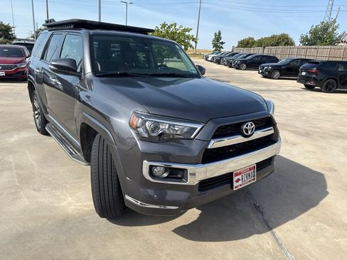 Used 2016 Toyota 4Runner Limited AWD/4WD image 3