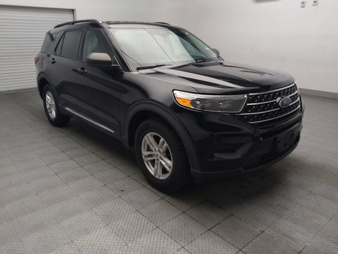 Used 2021 Ford Explorer XLT AWD/4WD image 13
