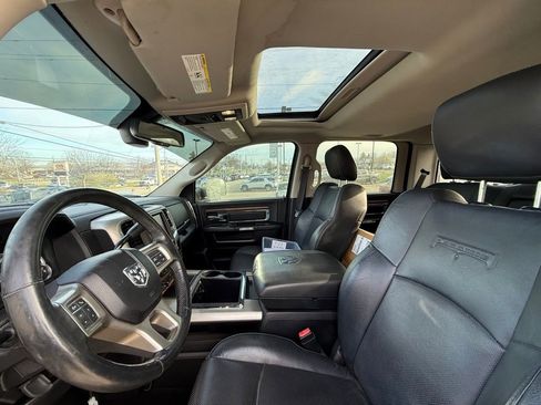 Used 2015 RAM 2500 Laramie w/ Convenience Group image 12