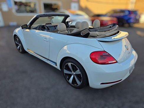 Used 2015 Volkswagen Beetle R-Line FWD image 6