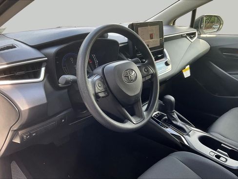 Used 2026 Toyota Corolla LE FWD image 17
