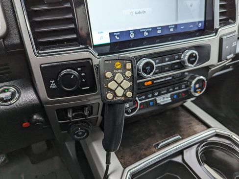 Used 2022 Ford F350 Lariat w/ Lariat Ultimate Package image 21