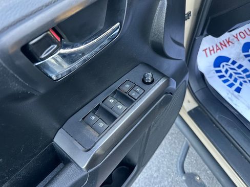 Used 2019 Toyota Tacoma TRD Off-Road image 20