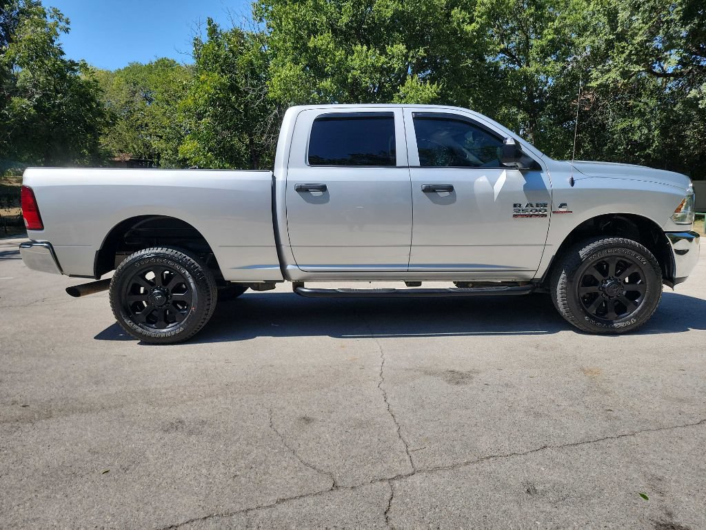 Used 2015 RAM 2500 Tradesman w/ Chrome Appearance Group AWD/4WD image 14