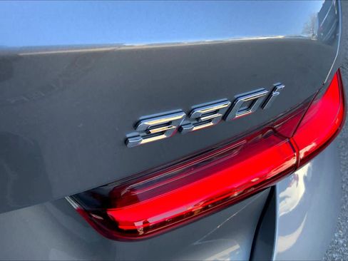 Used 2023 BMW 330i xDrive Sedan w/ Premium Package image 10