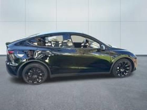 Used 2020 Tesla Model Y Long Range AWD/4WD image 4