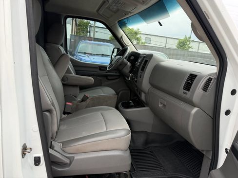 Used 2018 Nissan NV 1500 SV RWD image 10