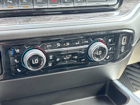 Used 2025 Chevrolet Silverado 1500 LTZ w/ Technology Package AWD/4WD image 19