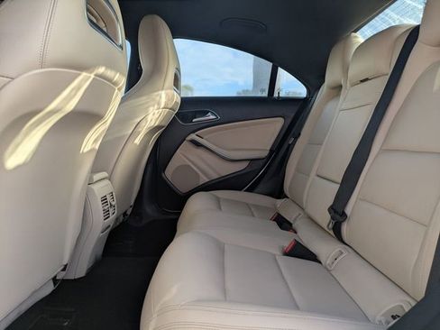 Used 2019 Mercedes-Benz CLA 250 image 16