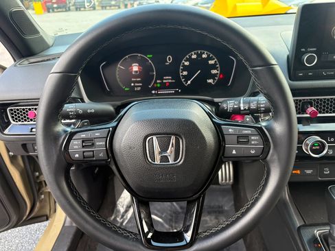 Used 2025 Honda Civic Sport image 22