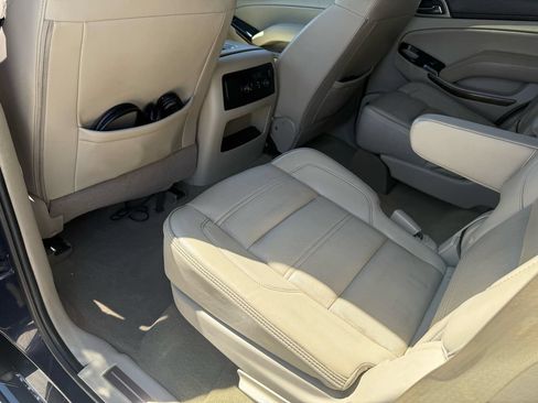 Used 2018 GMC Yukon Denali w/ Enhanced Security Package AWD/4WD image 27