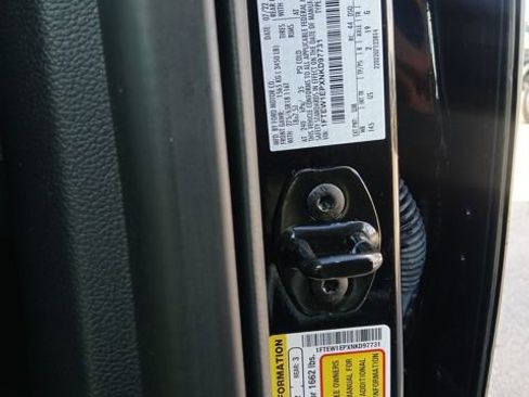 Certified 2022 Ford F150 XLT w/ Equipment Group 302A High image 31