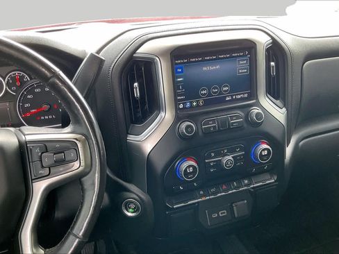Used 2021 Chevrolet Silverado 1500 LT AWD/4WD image 7