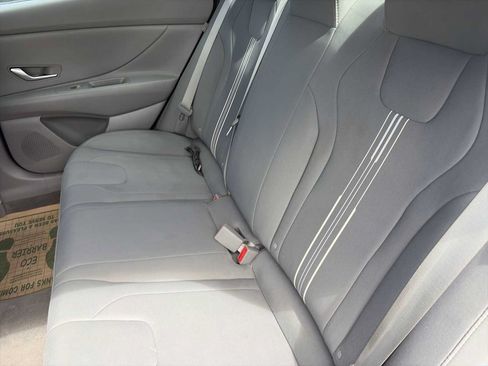 Used 2024 Hyundai Elantra SEL FWD image 24