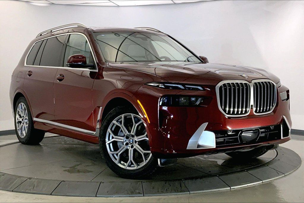 Used 2026 BMW X7 xDrive40i w/ Premium Package AWD/4WD image 33