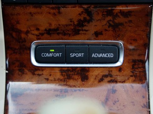 Used 2007 Volvo S80 3.2 FWD image 30