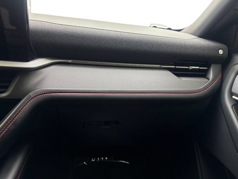Used 2025 Ford Explorer ST-Line w/ Premium Package RWD image 59