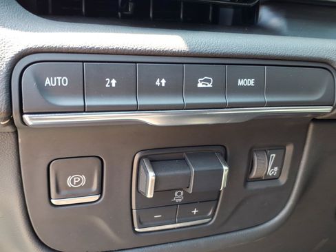 Used 2023 Cadillac Escalade ESV Sport AWD/4WD image 10