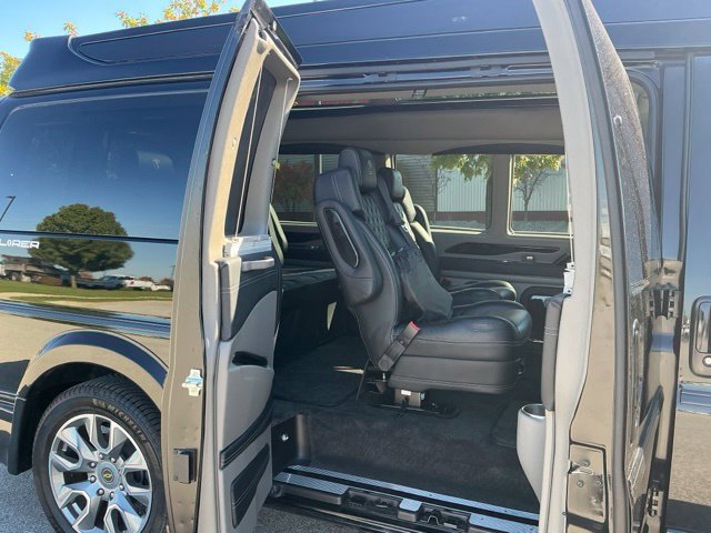 Used 2026 Chevrolet Express 2500 w/ Driver Convenience Package RWD image 17