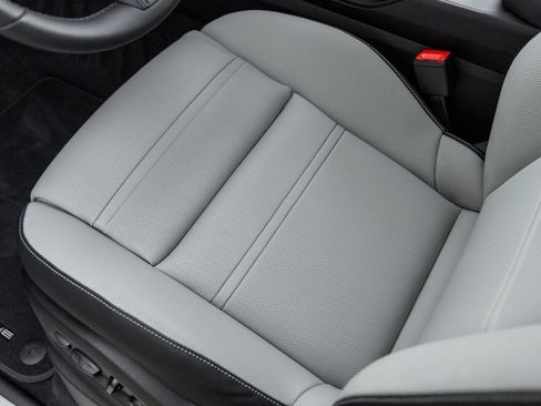 Certified 2026 Porsche Cayenne S AWD/4WD image 23