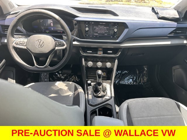 Certified 2023 Volkswagen Taos SE w/ Panoramic Sunroof Package FWD image 19