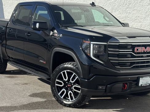 Used 2022 GMC Sierra 1500 AT4 w/ AT4 Premium Package image 1