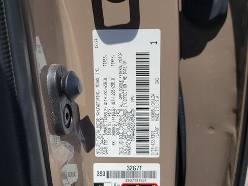 Used 2025 Toyota Sequoia TRD Pro AWD/4WD image 33
