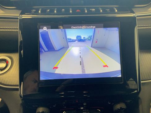 Used 2024 Jeep Grand Cherokee L Laredo image 20