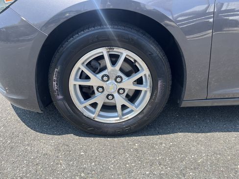 Used 2013 Chevrolet Malibu LS FWD image 9