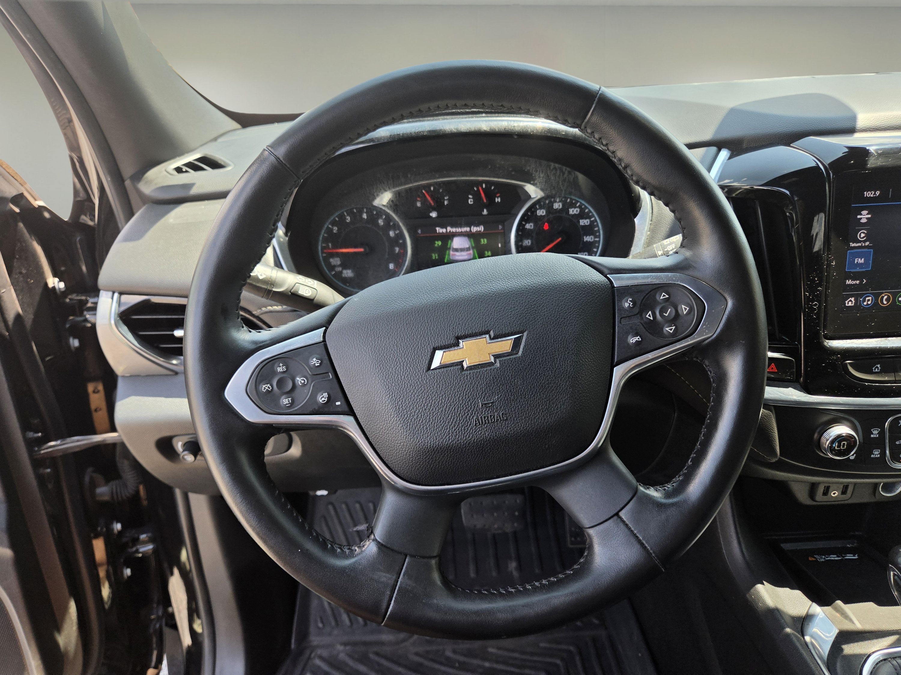 Used 2022 Chevrolet Traverse LT AWD/4WD image 17