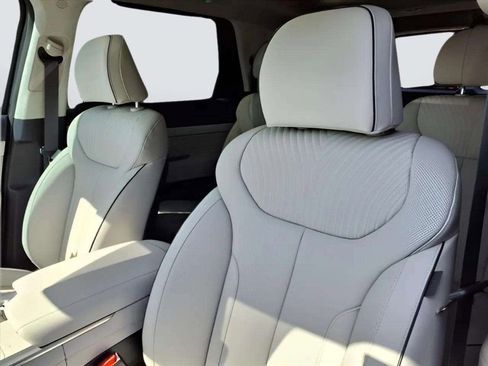 New 2025 Hyundai Palisade Calligraphy image 13