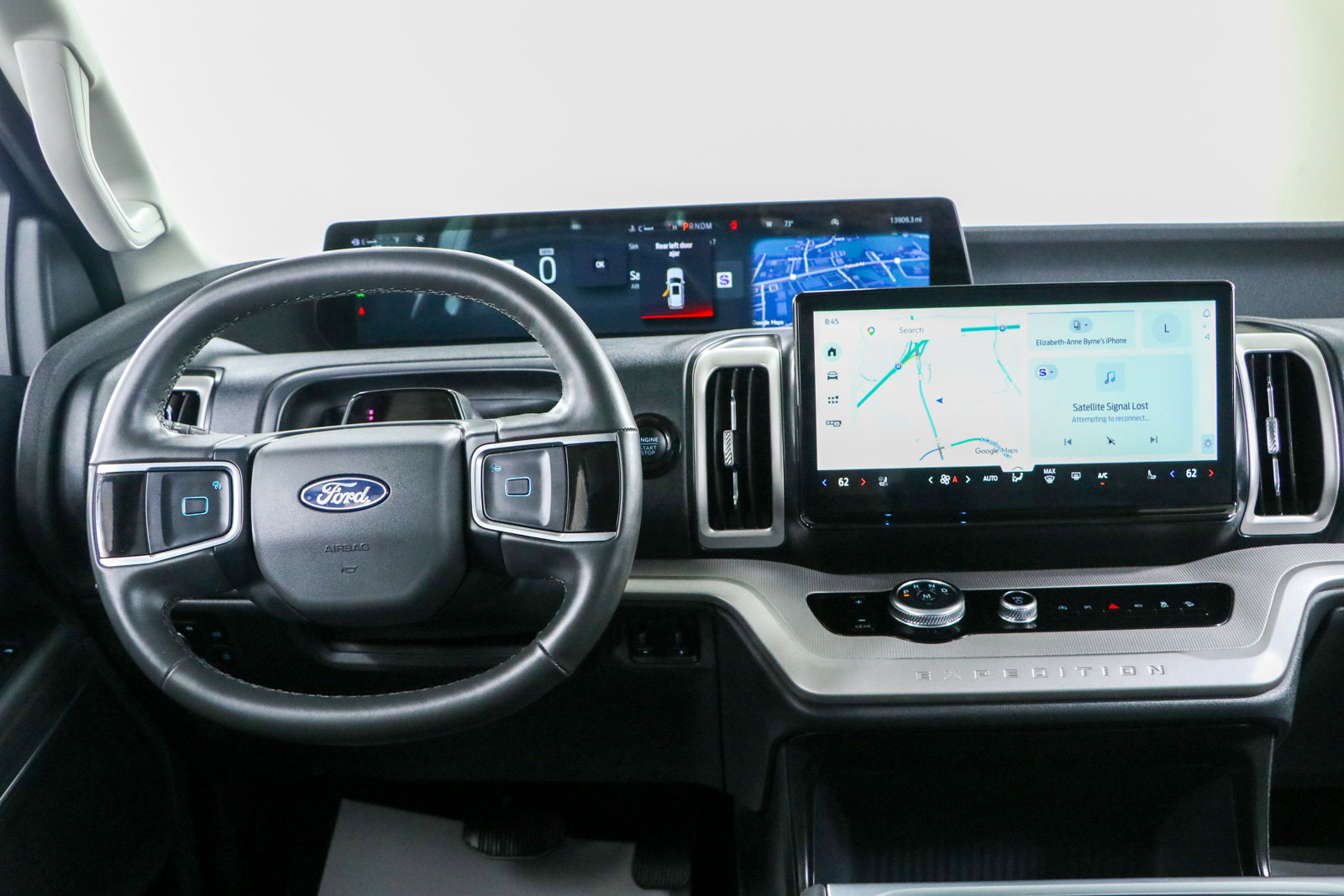 Used 2025 Ford Expedition Active AWD/4WD image 18