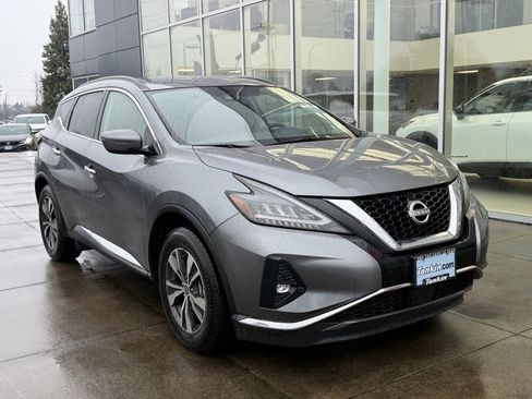 Used 2023 Nissan Murano SV image 2