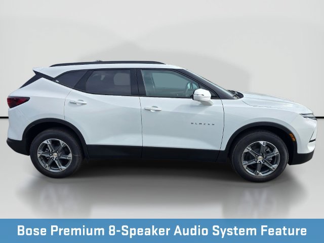 New 2026 Chevrolet Blazer LT w/ Sound & Technology Package AWD/4WD image 6