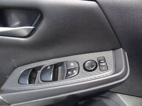 Used 2022 Nissan Sentra SV image 10