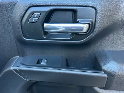 Certified 2022 Chevrolet Silverado 1500 Custom image 21