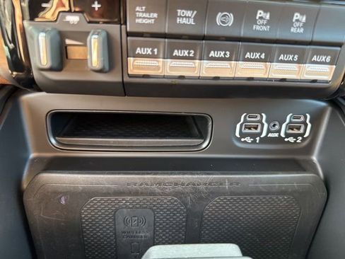 Used 2022 RAM 3500 Limited image 31