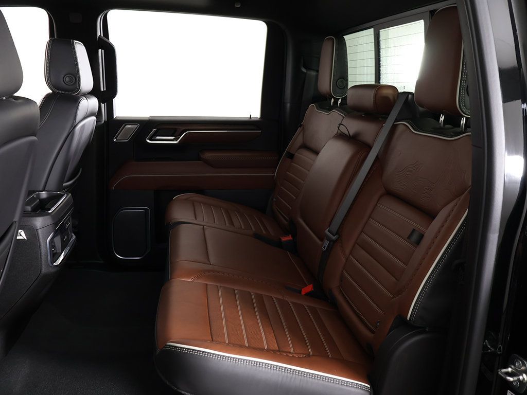 Used 2025 GMC Sierra 2500 Denali Ultimate AWD/4WD image 40