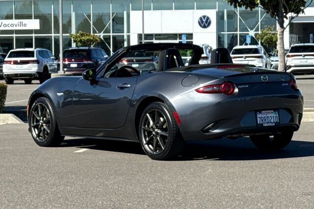 Used 2016 MAZDA MX-5 Miata Club RWD image 7