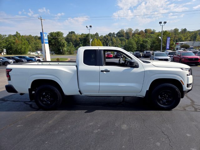 Used 2025 Nissan Frontier S AWD/4WD image 9