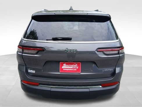 Used 2022 Jeep Grand Cherokee L Limited RWD image 10