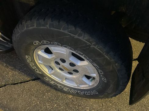 Used 2012 Chevrolet Tahoe LT w/ Luxury Package image 9