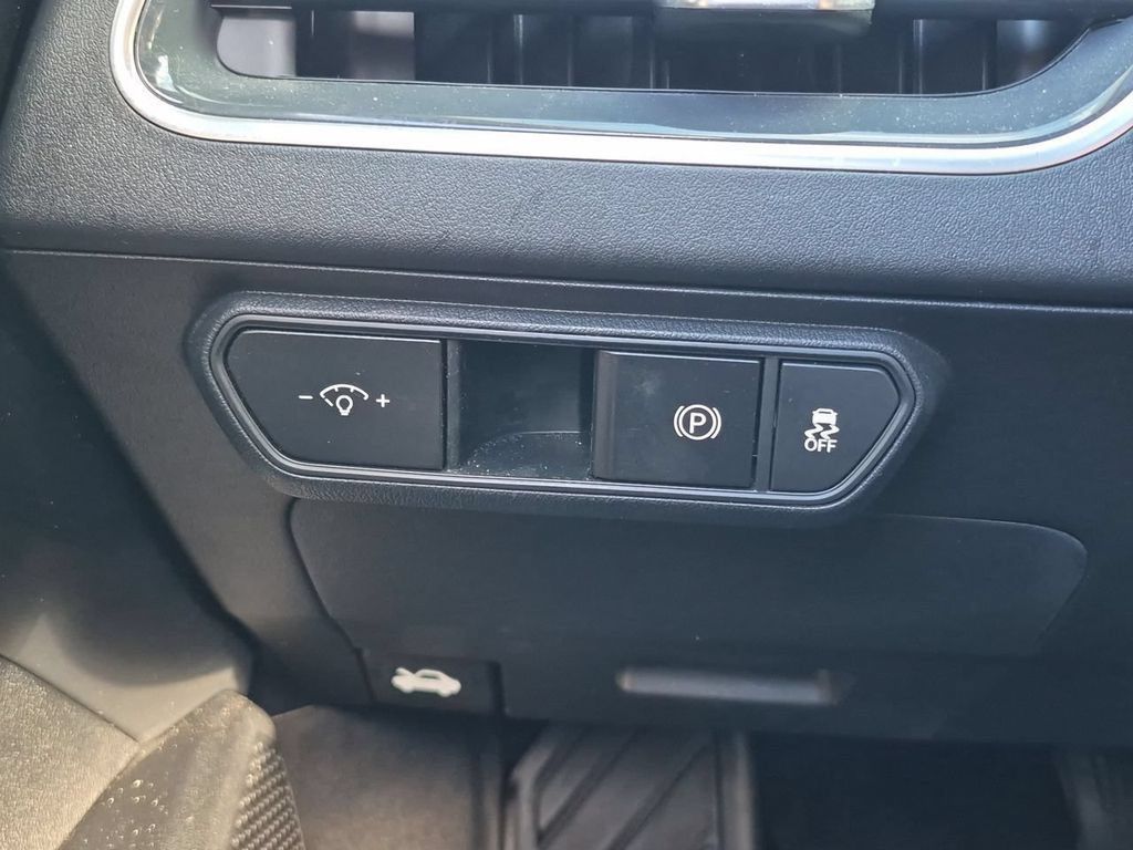 Certified 2025 Kia K4 EX FWD image 18